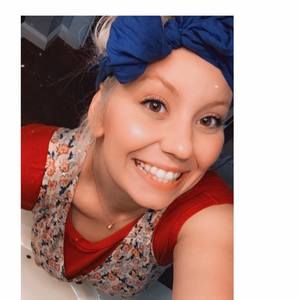 Meet your Posher, Abigail